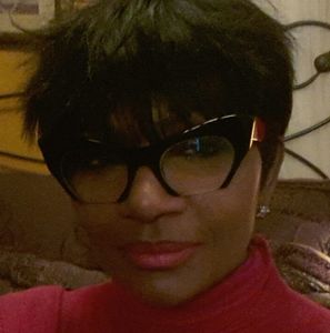 Meet your Posher, Marcia